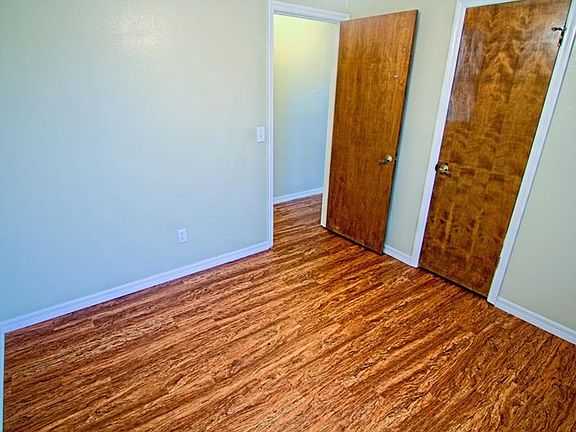 4th image of 2717 Windsor Heights St