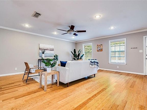 3rd image of 1240 Barton Hills Dr APT 209