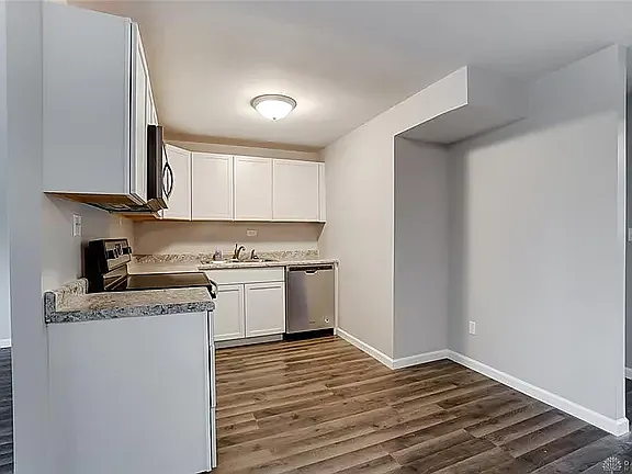 5543 Barnard Dr — Photo 17