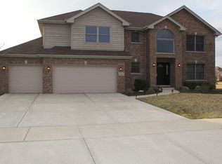 22614 Stanford Dr, Frankfort, IL 60423