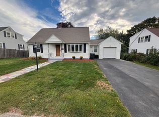 15 Lesley Ave, Auburn, MA 01501