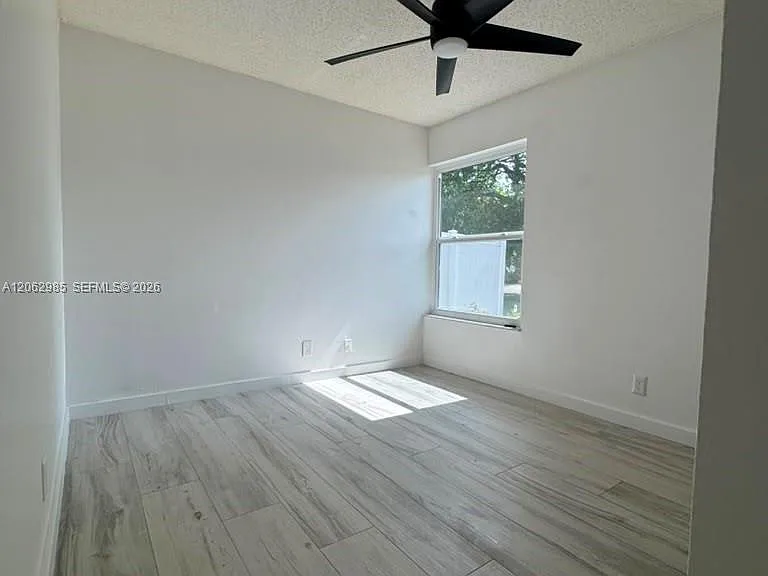 222 NW 41st Ave — Photo 24