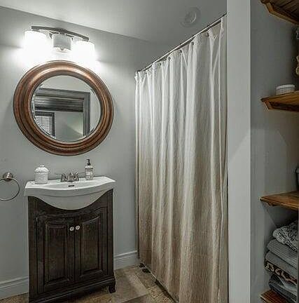 4th image of 126 Amhurst Ave