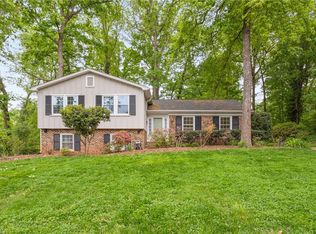 3405 Northampton Dr, Greensboro, NC 27408