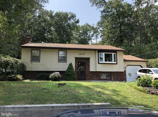 1637 Red Oak Rd, Williamstown, NJ 08094