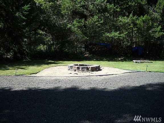5th image of 90 N Rainbow Way W