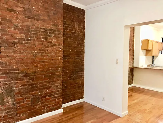 Rented by Town Residential | media 3