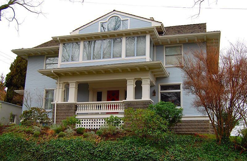 2nd image of 2701 10th Ave E