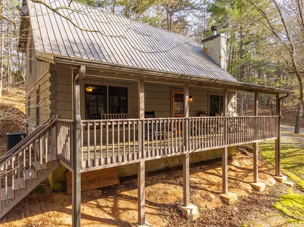 19 Blackberry Falls Ln, Ellijay, GA 30536
