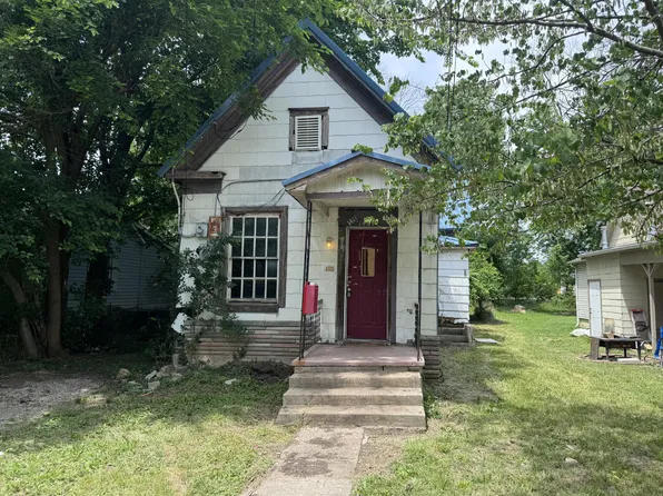 1407 N Johnston Avenue, Springfield, MO 65802