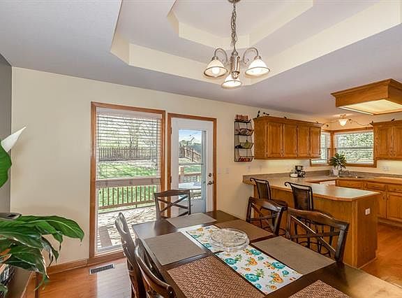 5th image of 1147 SE Eastridge Dr