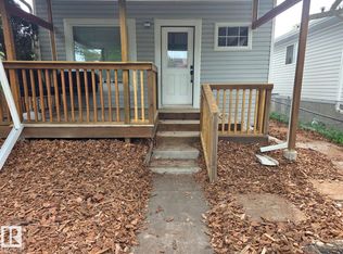 10656 93rd St NW, Edmonton, AB T5H1X9