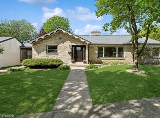 7508 Wellauer Dr, Wauwatosa, WI 53213