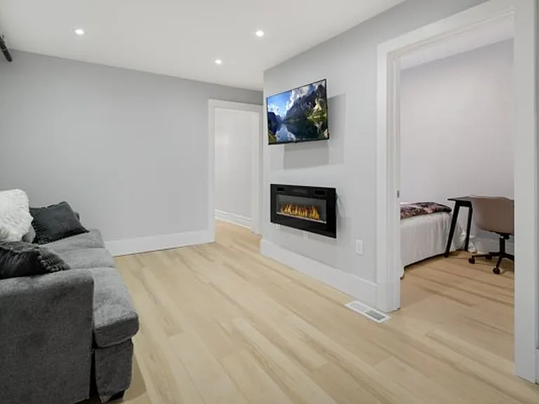 Quarry St. Apartments — Photo 128