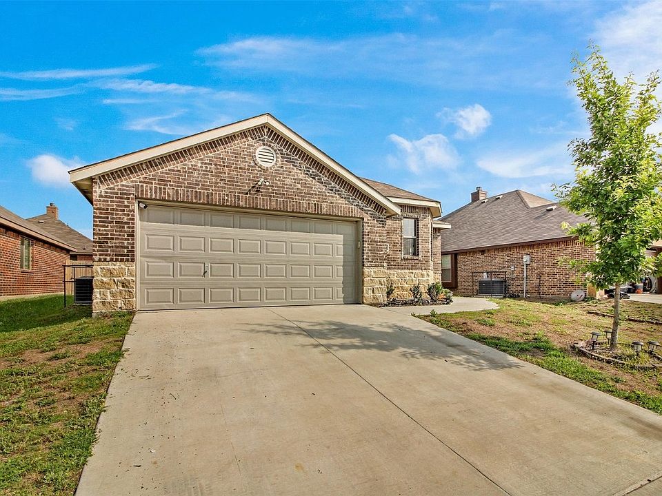 1st image of 321 Blue Sky Ln