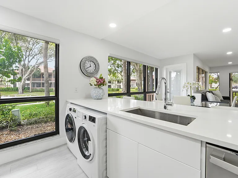 505 Brackenwood Pl — Photo 48