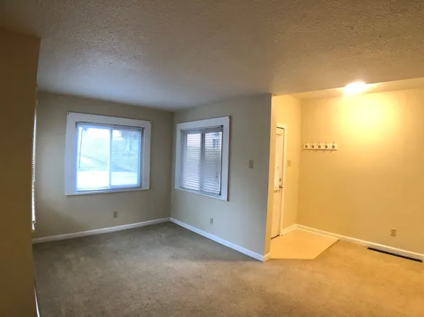 995 East Maiden St, 995 E Maiden St #1, Washington, PA 15301