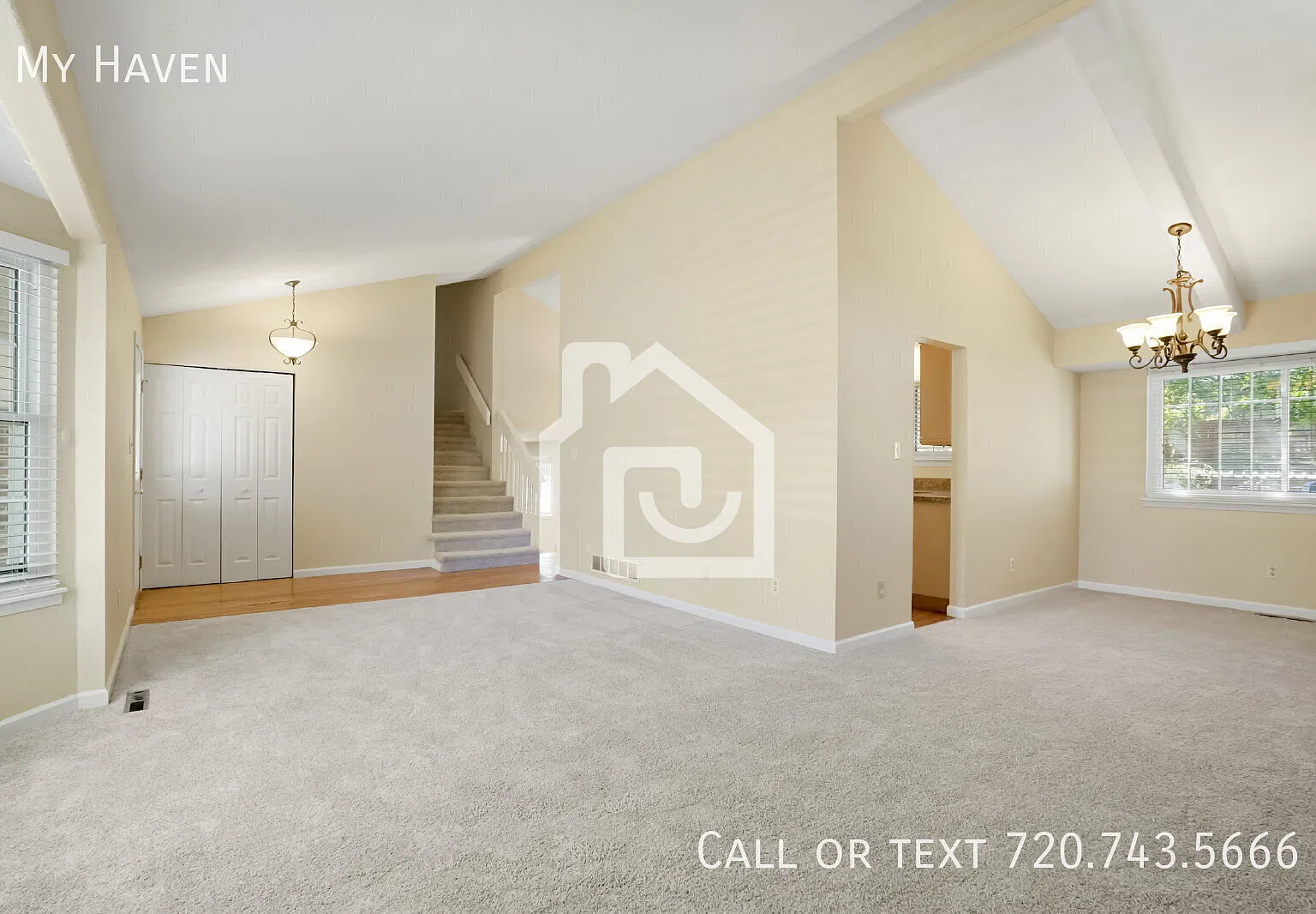 Large 5 Bedroom in Cherry Creek School District — Photo 3
