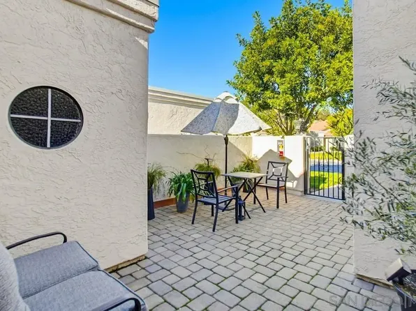 12795 Via Moura, San Diego, CA 92128