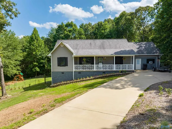 6601 Harvest Dr NW, Fort Payne, AL 35967