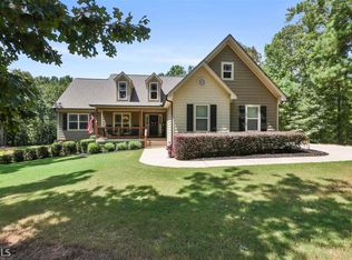 45 Brooks Lake Dr, Newnan, GA 30263