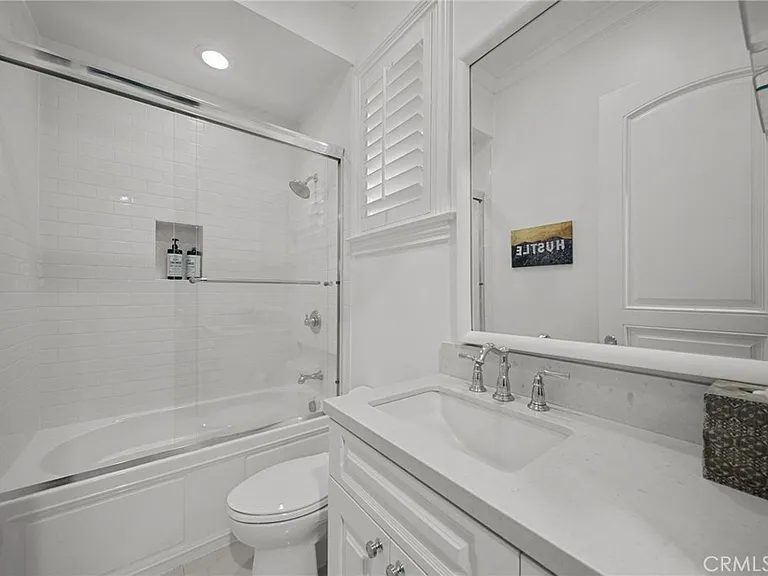 4917 Edgerton Ave — Photo 31