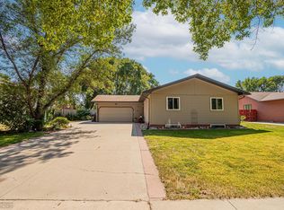2975 Southgate Dr S, Fargo, ND 58103