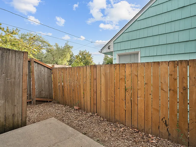 6303 SE Woodstock Blvd #1 — Photo 6