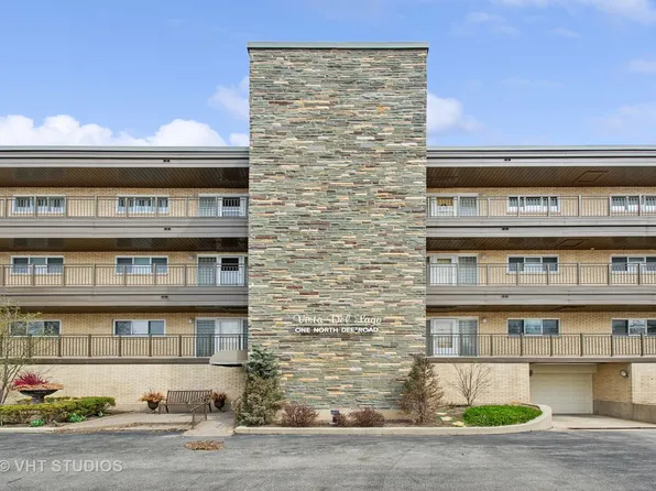 1 N Dee Rd APT 3D, Park Ridge, IL 60068