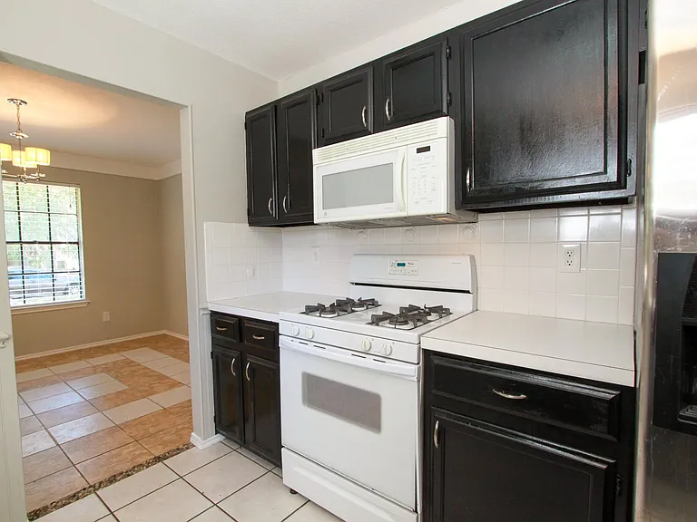 1809 Fawn Ridge Trl — Photo 15