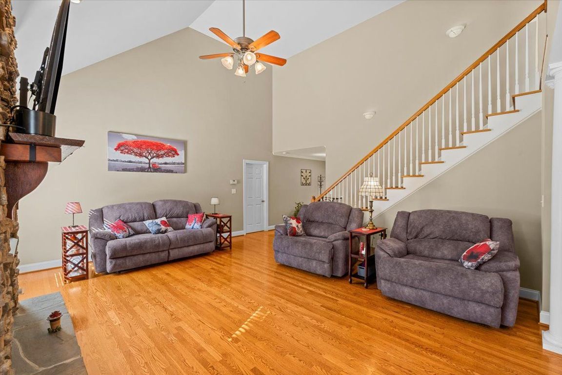 next background image