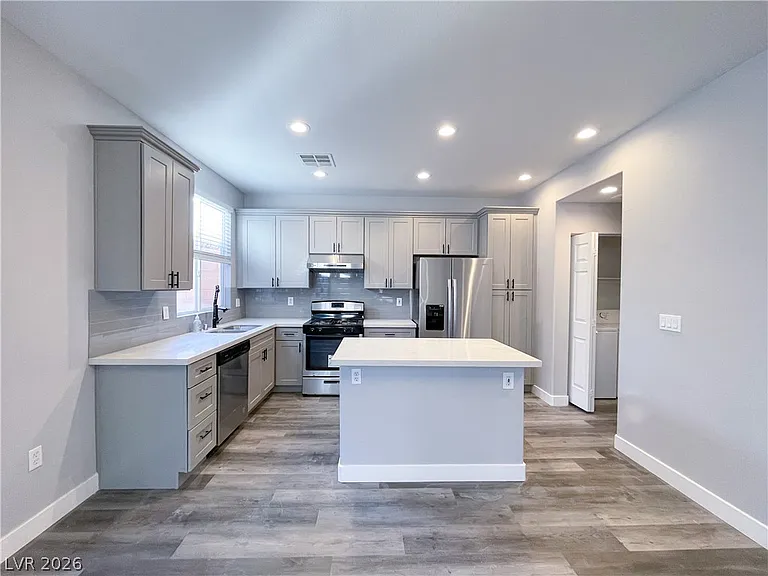 10919 Vista Marbella Ave — Photo 10