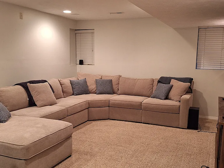 Basement bonus rec room/gym
