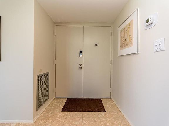 4th image of 936 Intracoastal Drive #15A