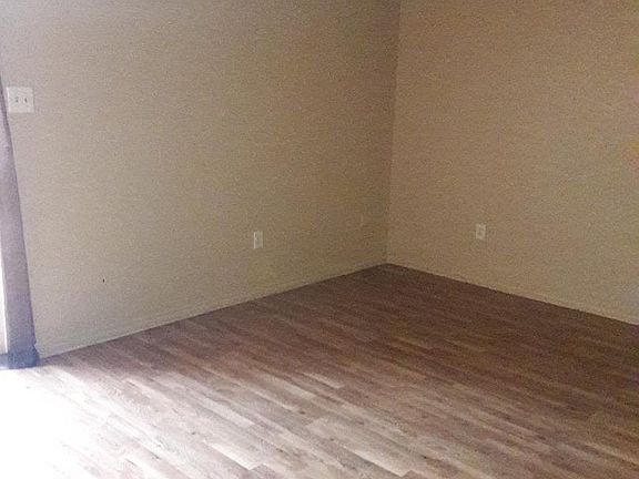 2nd image of 5701 Tullis Dr #B & D