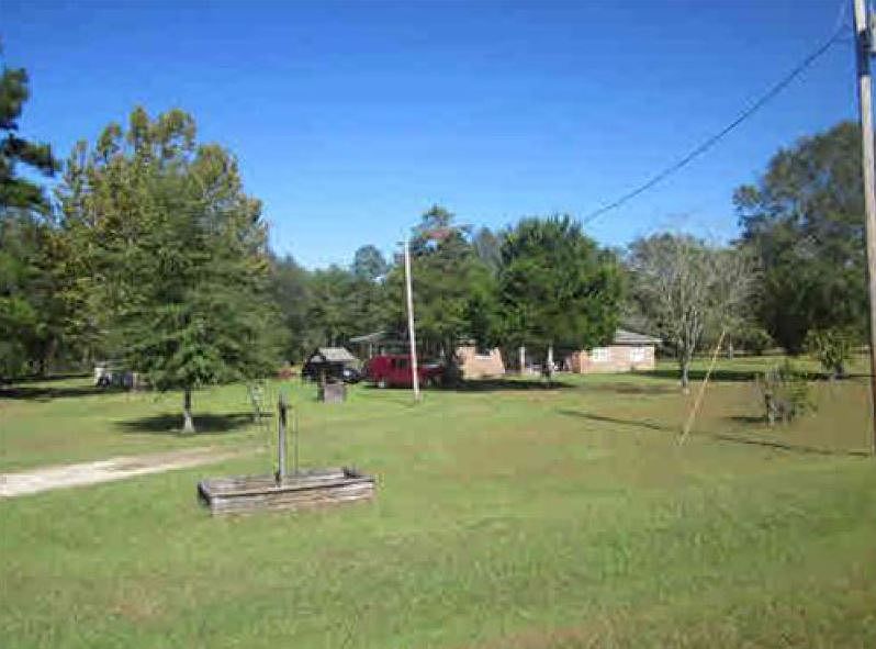 2nd image of 543 Vann Lewis Rd