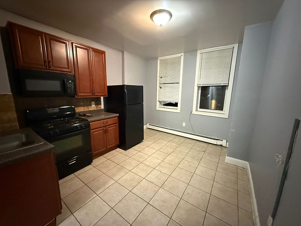 1st image of 303 49th St #1A