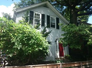 25 White Pl, Brookline, MA 02445