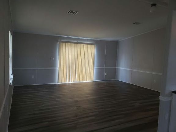 5th image of 117 Elm Ln #93