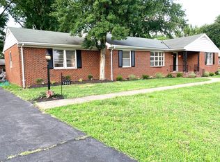 7400 Generals Dr, Mechanicsville, VA 23111