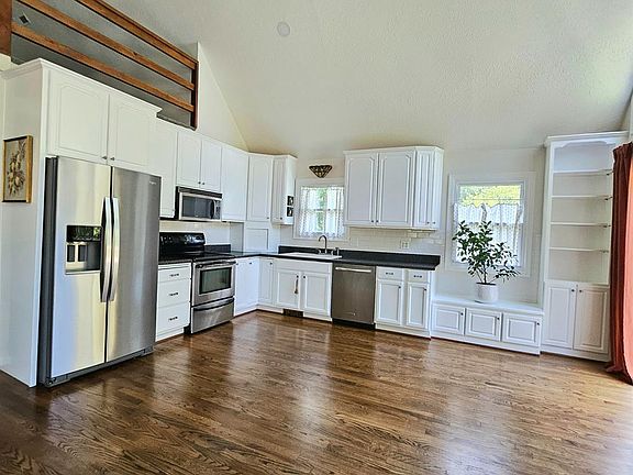 5th image of 1272 Walnut Hollow Rd