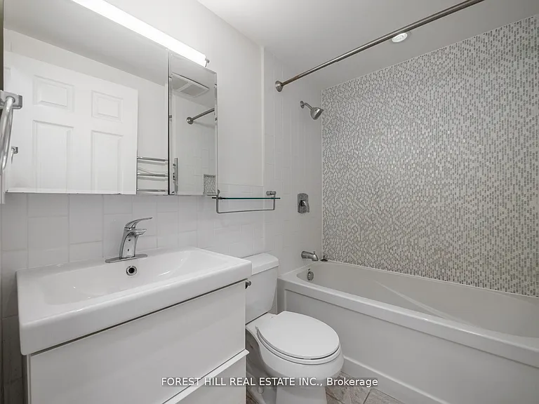 500 Glencairn Ave #303 — Photo 24