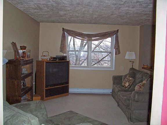 4th image of 50 Longstreet Dr