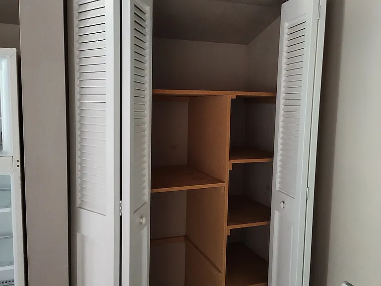 Kitchen storage