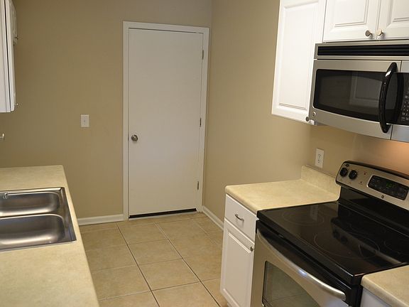 2nd image of 361 N Hickory Hollow Dr