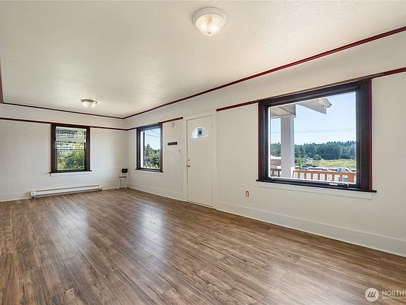 5th image of 7127 Pacific Highway E