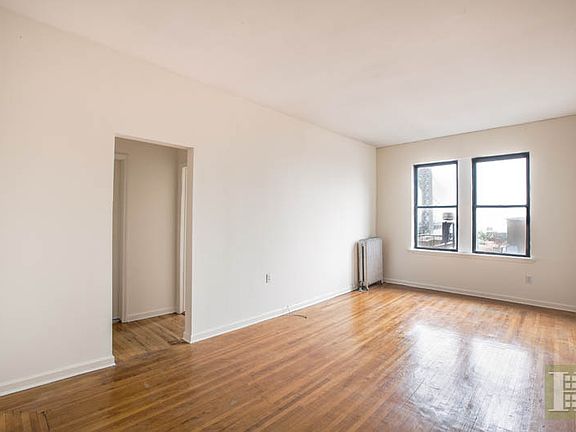 5th image of 90 Pinehurst Ave APT 6F