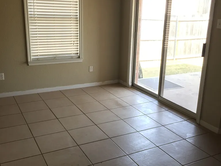 707 Bighorn Dr — Photo 12