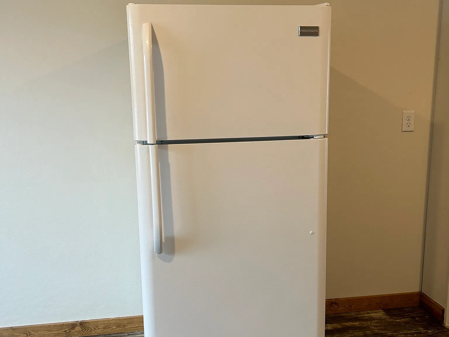 Studio, 1.0 bath, $1,095 — Photo 4