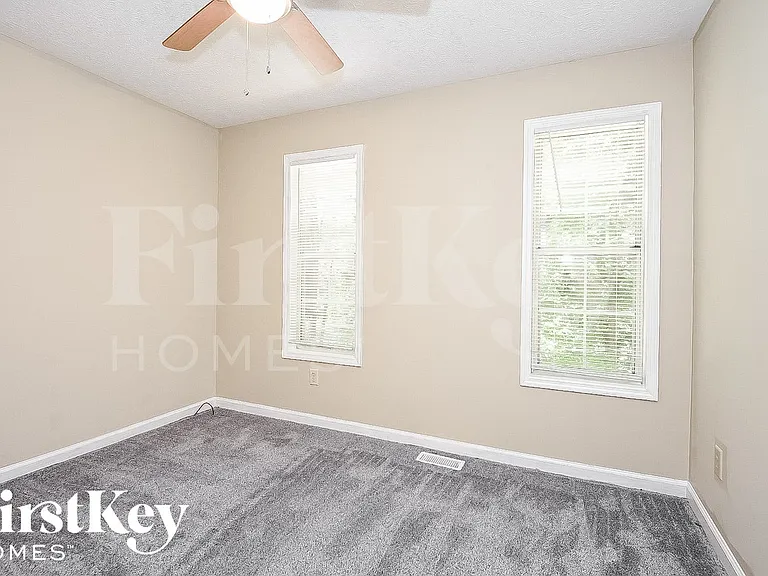 3954 Rock Mill Pkwy — Photo 8